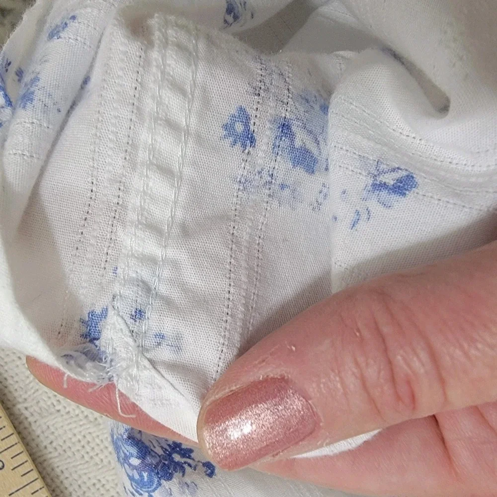 Bonsoir 100% Cotton Nightshirt Short Sleeve White Blue‎ Floral Button Front Sz L